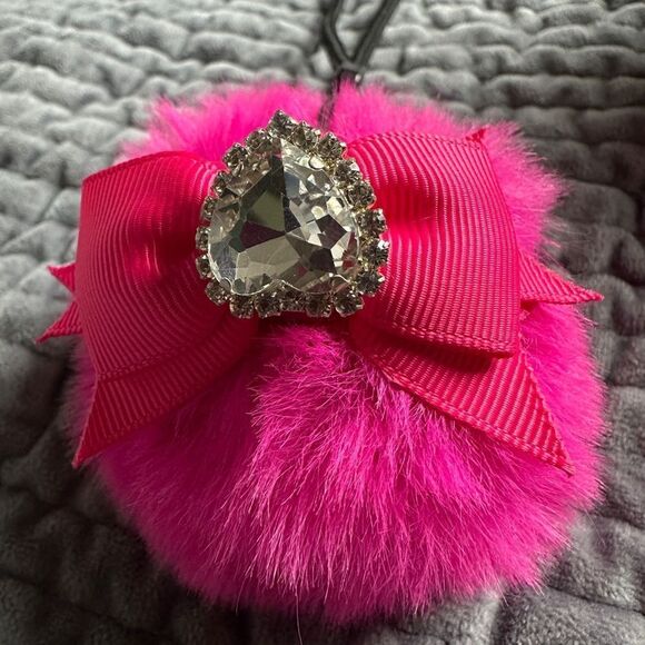Luxury Fluffy Pom-Pom Charm with Sparkle with Heart Accent - Picture 9 of 16